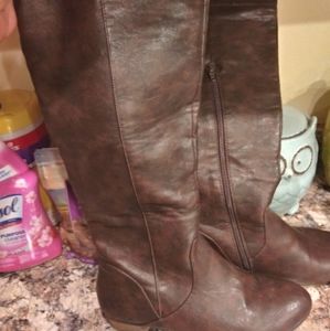 Brown calf boots
